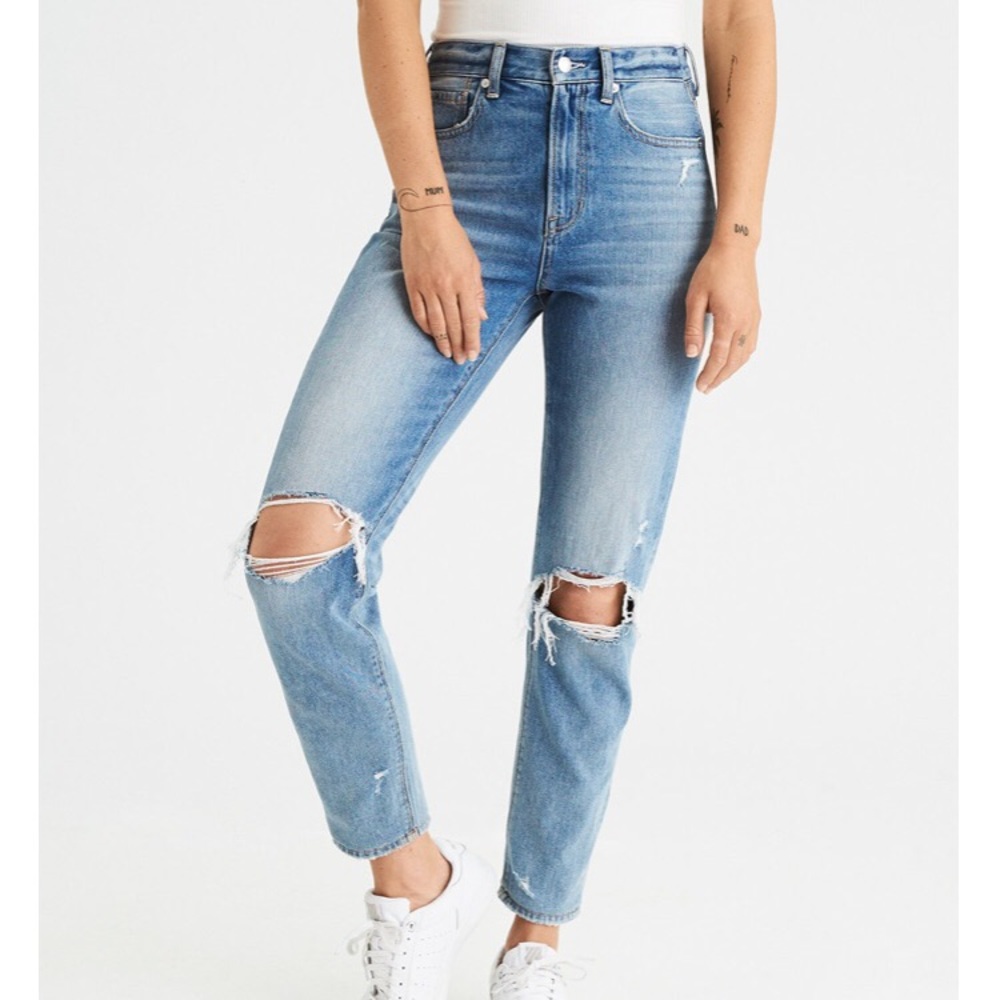 American Eagle high waisted mom jeans